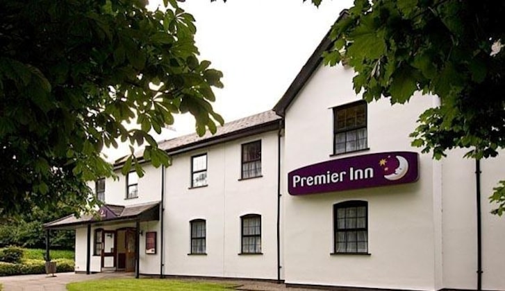 Gallery - Premier Inn Cardiff East