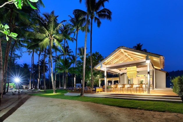 Gallery - Outrigger Khao Lak Beach Resort