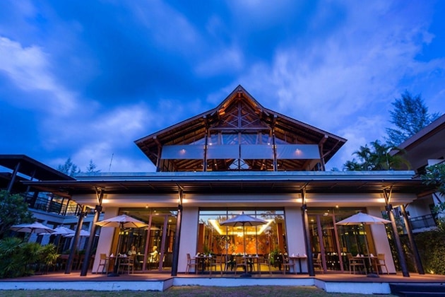 Gallery - Outrigger Khao Lak Beach Resort