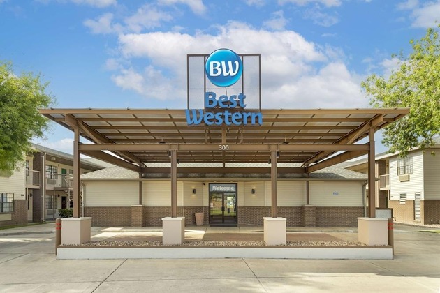 Gallery - Best Western Mcallen Medical Center