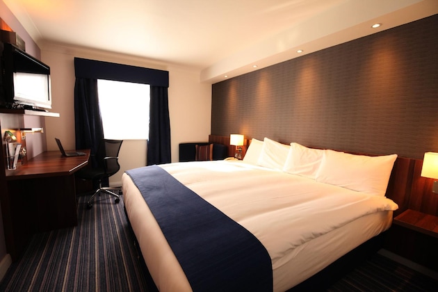Gallery - Holiday Inn Express Glenrothes By Ihg