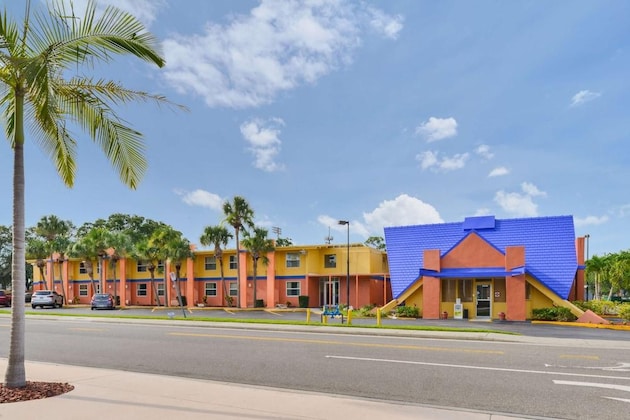 Gallery - Americas Best Value Inn - Sarasota