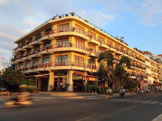 Gallery - Amanjaya Pancam Suites Hotel