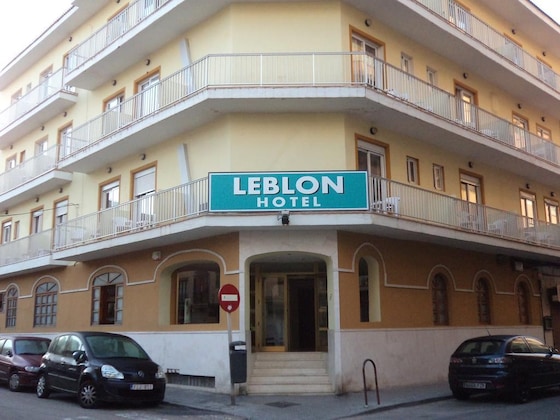 Gallery - Hotel Leblon