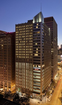 Gallery - Courtyard By Marriott Chicago Magnificent Mile