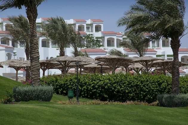 Gallery - Invidia Coral Beach Tiran