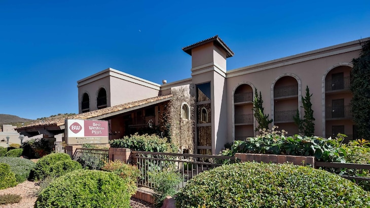 Gallery - Best Western Plus Arroyo Roble Hotel & Creekside Villas