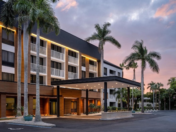 Gallery - Courtyard By Marriott - Naples