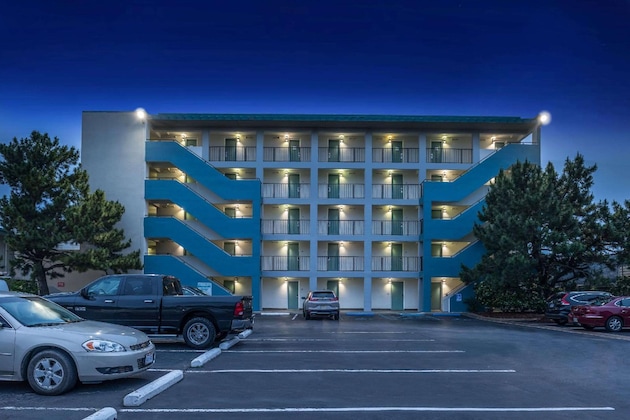Gallery - Best Western Plus Holiday Sands Inn & Suites