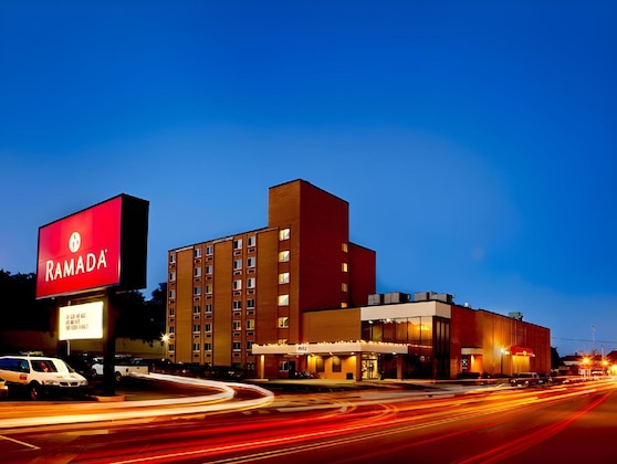 Gallery - Ramada Marquette