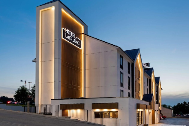 Gallery - Hotel Leblanc, Bw Signature Collection