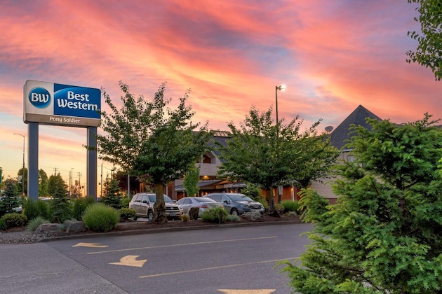 Gallery - Best Western Pony Soldier Inn - Airport