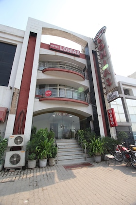 Gallery - Arch The Lohias