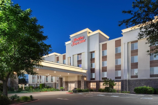Gallery - Hampton Inn & Suites Fresno