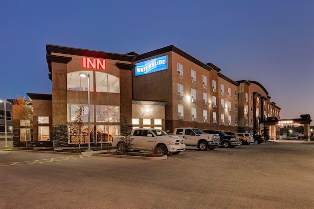 Gallery - Service Plus Inns & Suites Calgary