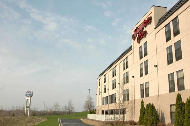 Gallery - Hampton Inn Grand Rapids North