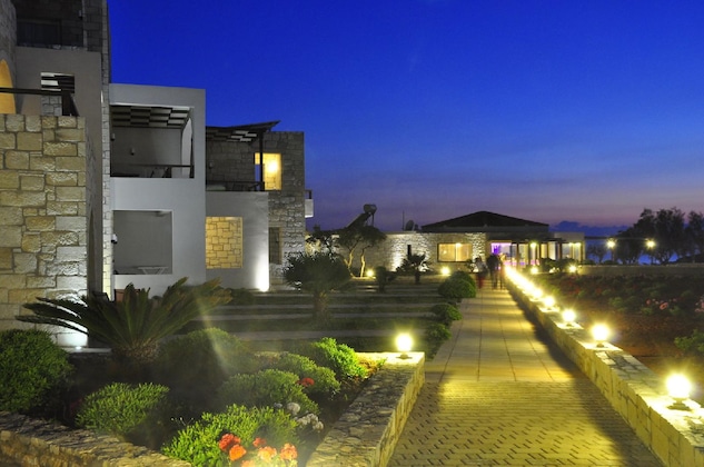 Gallery - Kavos Hotel