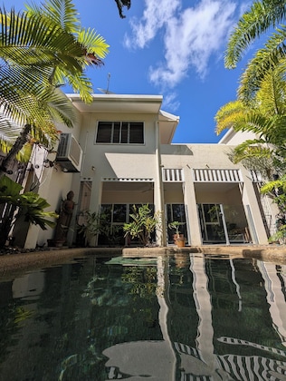 Gallery - The Villas Palm Cove
