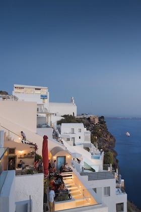 Gallery - Pearl On The Cliff