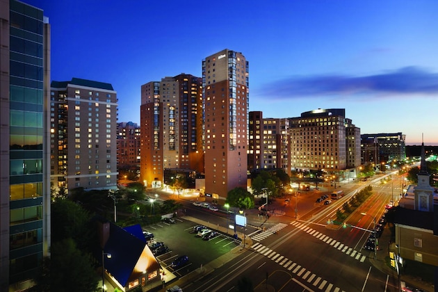Gallery - Hilton Arlington
