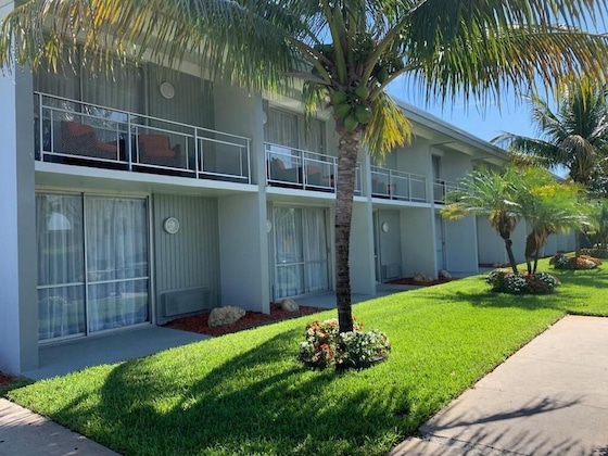 Gallery - Hollywood Gateway Inn