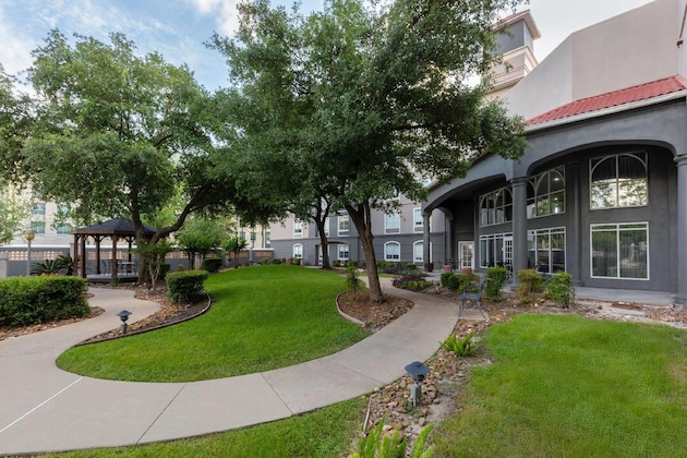 Gallery - La Quinta Inn & Suites by Wyndham Houston Bush IAH South