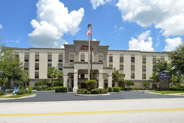 Gallery - Hampton Inn & Suites Tampa-East