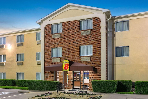 Gallery - Super 8 By Wyndham Grapevine Dfw Airport Northwest
