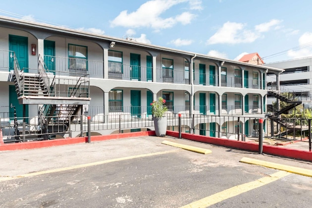Gallery - Rodeway Inn University Downtown
