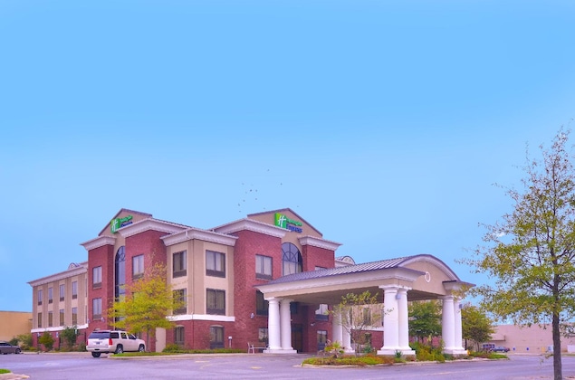 Gallery - Holiday Inn Express Hotel & Suites Pine Bluff   Pines Mall By Ihg