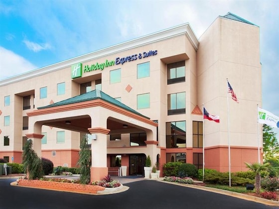 Gallery - Holiday Inn Express Hotel & Suites By Ihg
