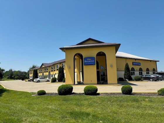 Gallery - Baymont By Wyndham Danville Il