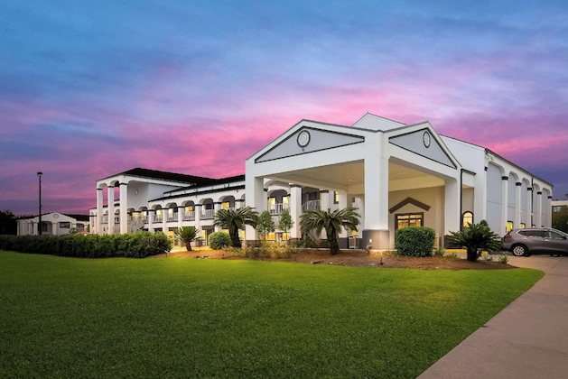 Gallery - Best Western La Place Inn