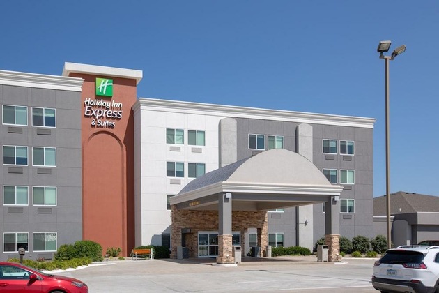 Gallery - Holiday Inn Express Hotel & Suites Columbus By Ihg
