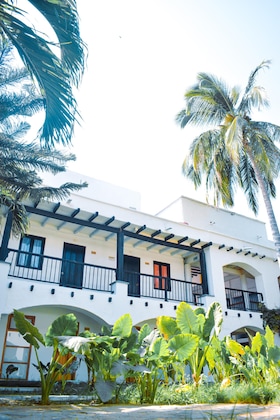 Gallery - Hotel Sansiraka Suites By Geh Suites