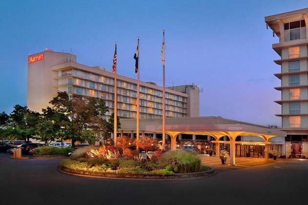 Gallery - Marriott St. Louis Airport