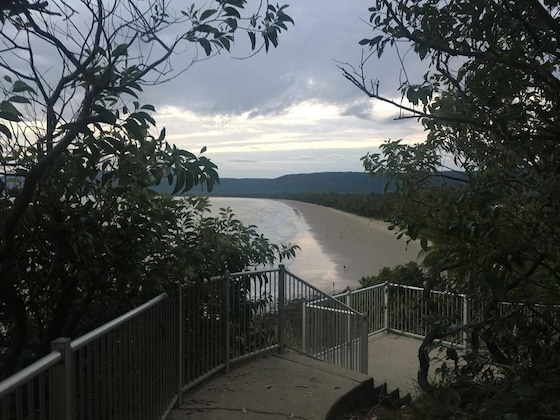 Gallery - Mowbray By The Sea