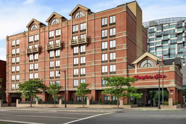 Gallery - Hampton Inn Boston Cambridge