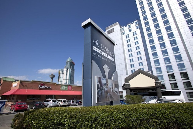 Gallery - Oakes Hotel Overlooking The Falls