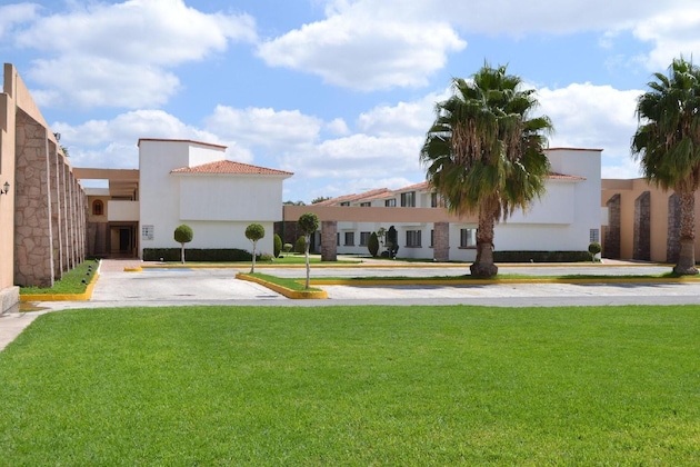 Gallery - La Posada Hotel & Suites