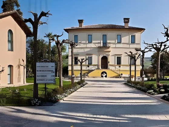 Gallery - Hotel Villa Picena