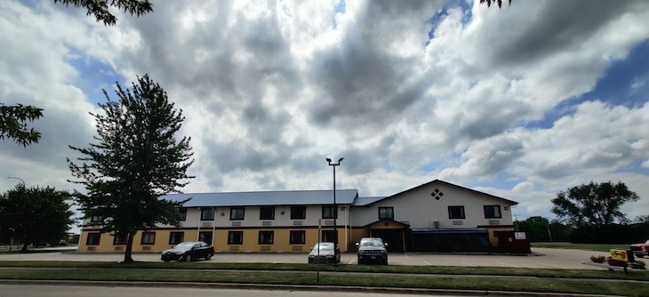 Gallery - Super 8 By Wyndham Champaign