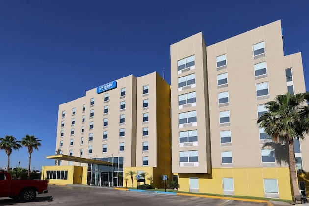 Gallery - City Express Mexicali
