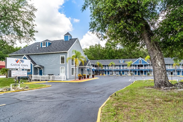 Gallery - Gator Town Inn
