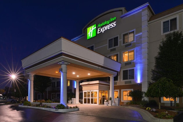 Gallery - Holiday Inn Express Wixom