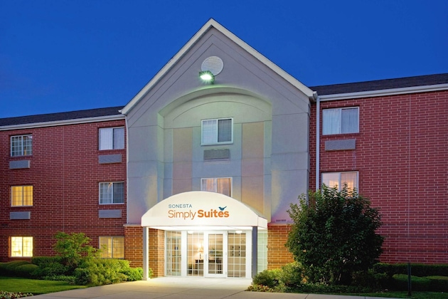 Gallery - Sonesta Simply Suites Chicago Naperville