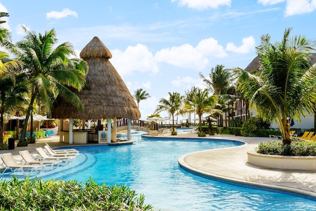Gallery - The Reef Coco Beach & Spa- Optional All Inclusive