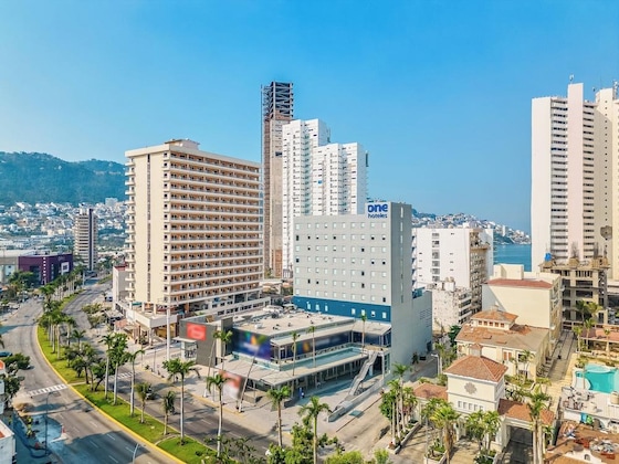 Gallery - One Acapulco Costera