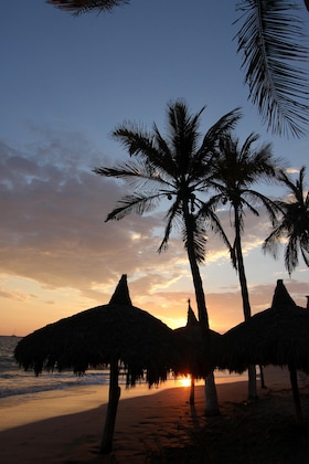 Gallery - Luna Palace Hotel And Suites