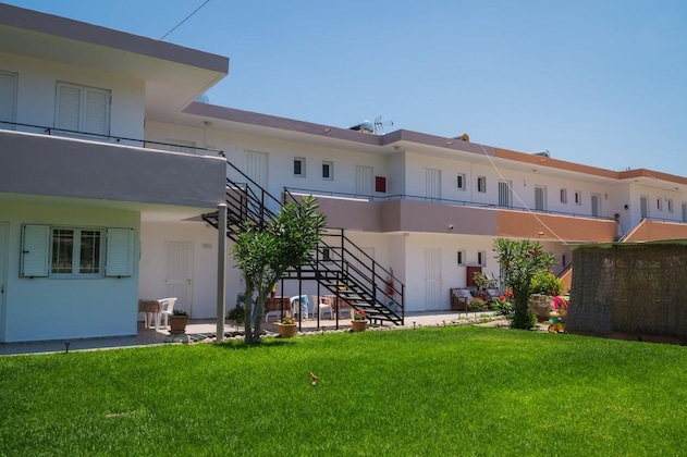Gallery - Studios Kefalos